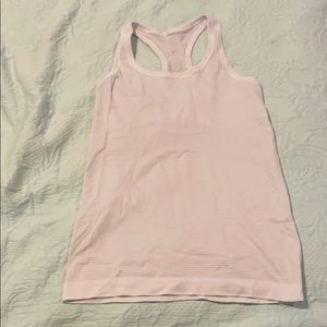 white lululemon tank size 2